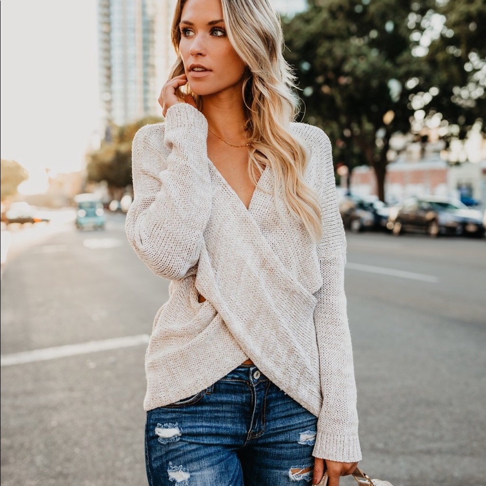 VICI Hayden wrap sweater-oatmeal
